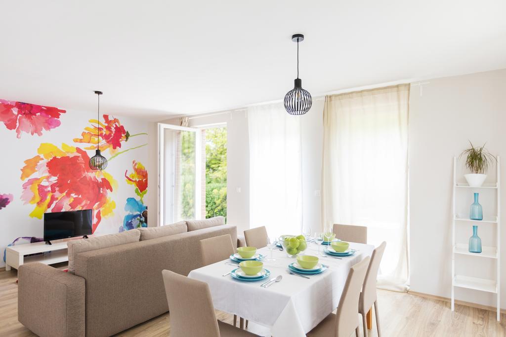 Kenese-Voelgye Villahotel Balatonkenese Exteriör bild